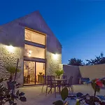 Le Domaine Du Douet Du Houle - Piscine Chauffee & - Calme - Confort Courcy